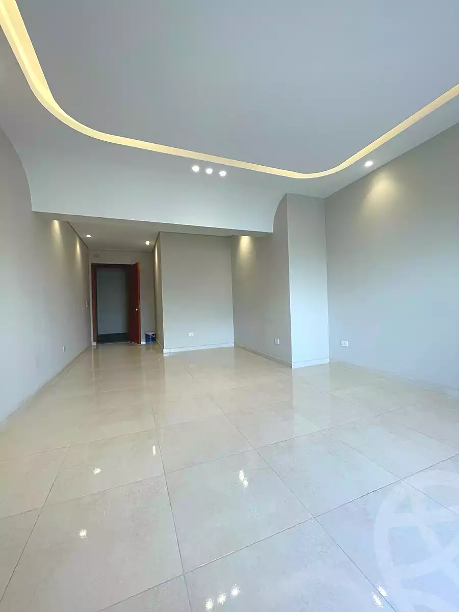https://aqarmap.com.eg/ar/listing/7286101-for-rent-cairo-new-cairo-compounds-mwntn-fyw-y-syty-club-park-mountain-view-icity
