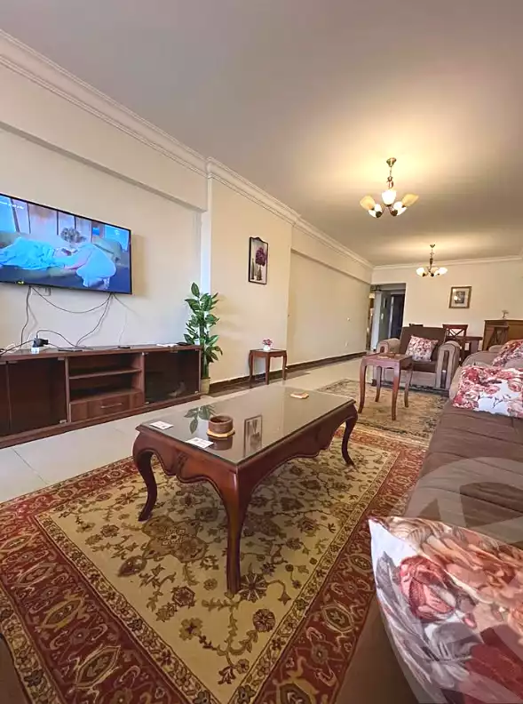 https://aqarmap.com.eg/en/listing/7286246-for-rent-alexandria-el-montazah-compounds-in-el-montazah-cecilia-compound