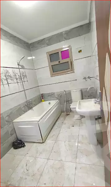 https://aqarmap.com.eg/ar/listing/7286264-for-rent-cairo-helwan-helwan-el-sharkeya-heidar-st