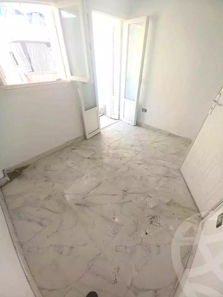 https://aqarmap.com.eg/ar/listing/7286575-for-rent-alexandria-sydy-bshr-sydy-bshr-bhry