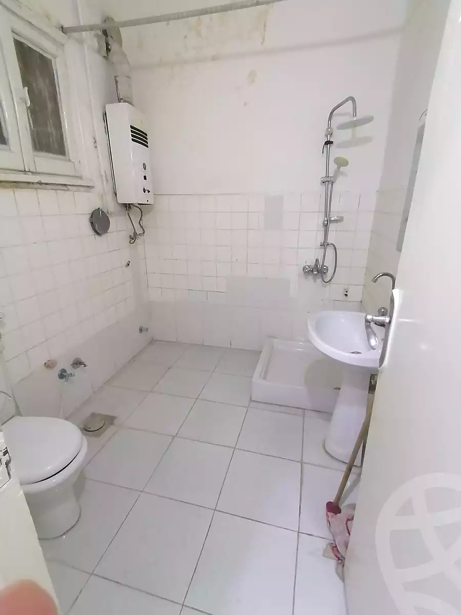 https://aqarmap.com.eg/ar/listing/7286668-for-rent-cairo-downtown-el-qasr-el-ayni