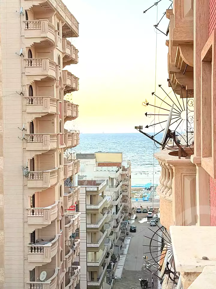 https://aqarmap.com.eg/ar/listing/7287351-for-sale-alexandria-al-agamy-shataa-el-nakheel