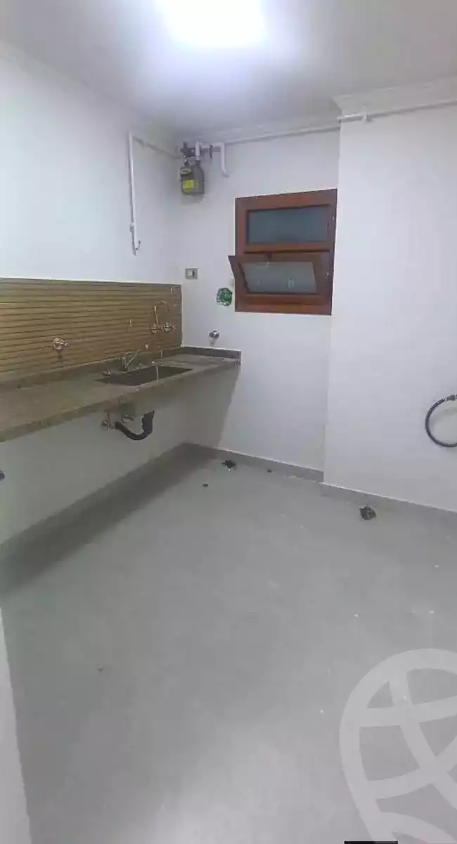 https://aqarmap.com.eg/ar/listing/7287388-for-rent-alexandria-sydy-bshr-sydy-bshr-bhry-shr-mhmwd-l-yswy