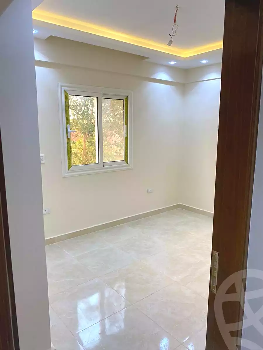 https://aqarmap.com.eg/ar/listing/7287504-for-sale-cairo-6th-of-october-el-ahyaa-neighborhood-3rd-al-hay-al-thalith-st