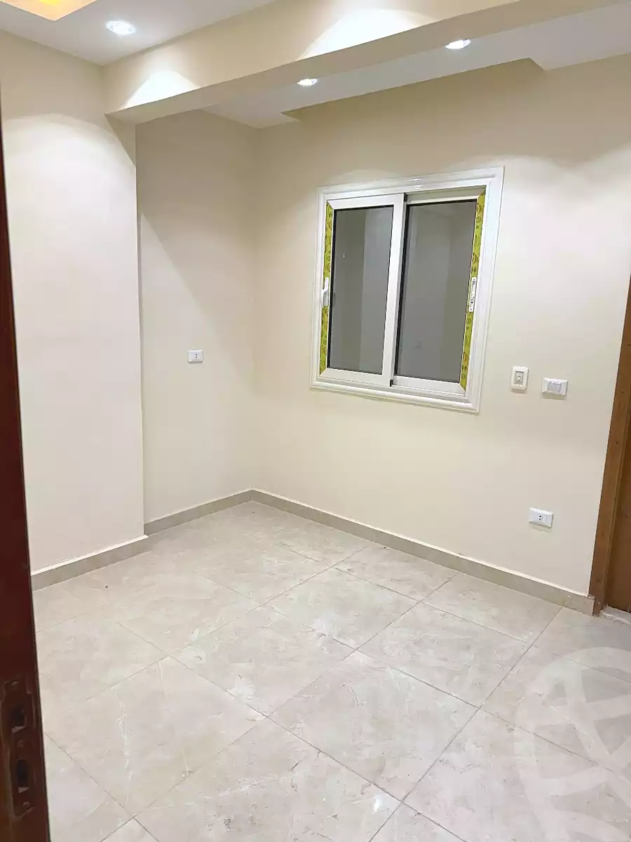 https://aqarmap.com.eg/ar/listing/7287504-for-sale-cairo-6th-of-october-el-ahyaa-neighborhood-3rd-al-hay-al-thalith-st