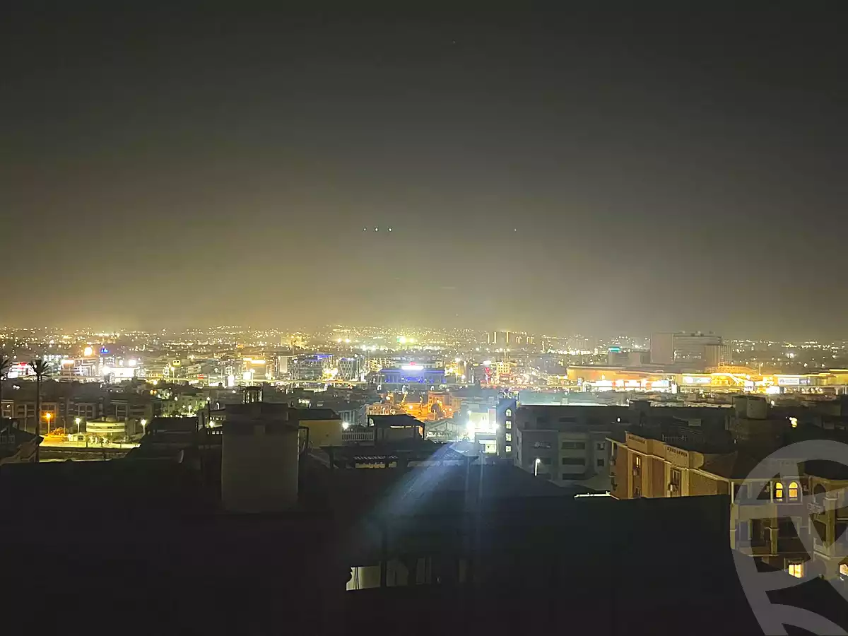 https://aqarmap.com.eg/ar/listing/7287623-for-sale-cairo-el-sheikh-zayed-city-compounds-el-khamayel