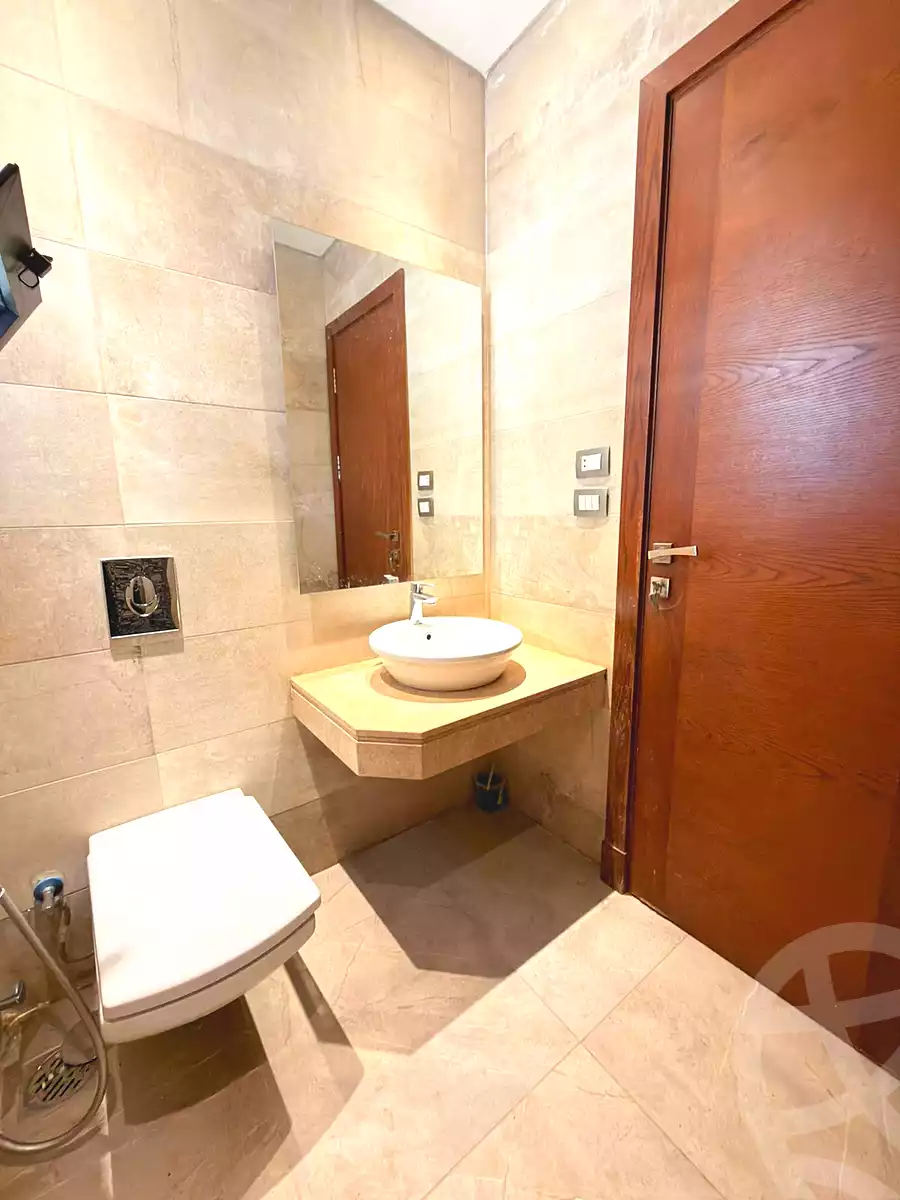 https://aqarmap.com.eg/en/listing/7287821-for-rent-cairo-el-sheikh-zayed-city-compounds-the-courtyard-mall-dorra