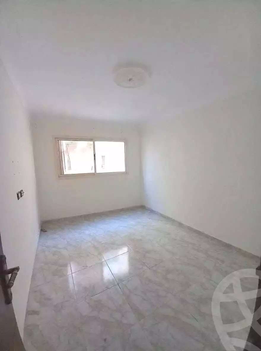 https://aqarmap.com.eg/ar/listing/7287883-for-sale-alexandria-al-agamy-lbytsh-el-hay-st