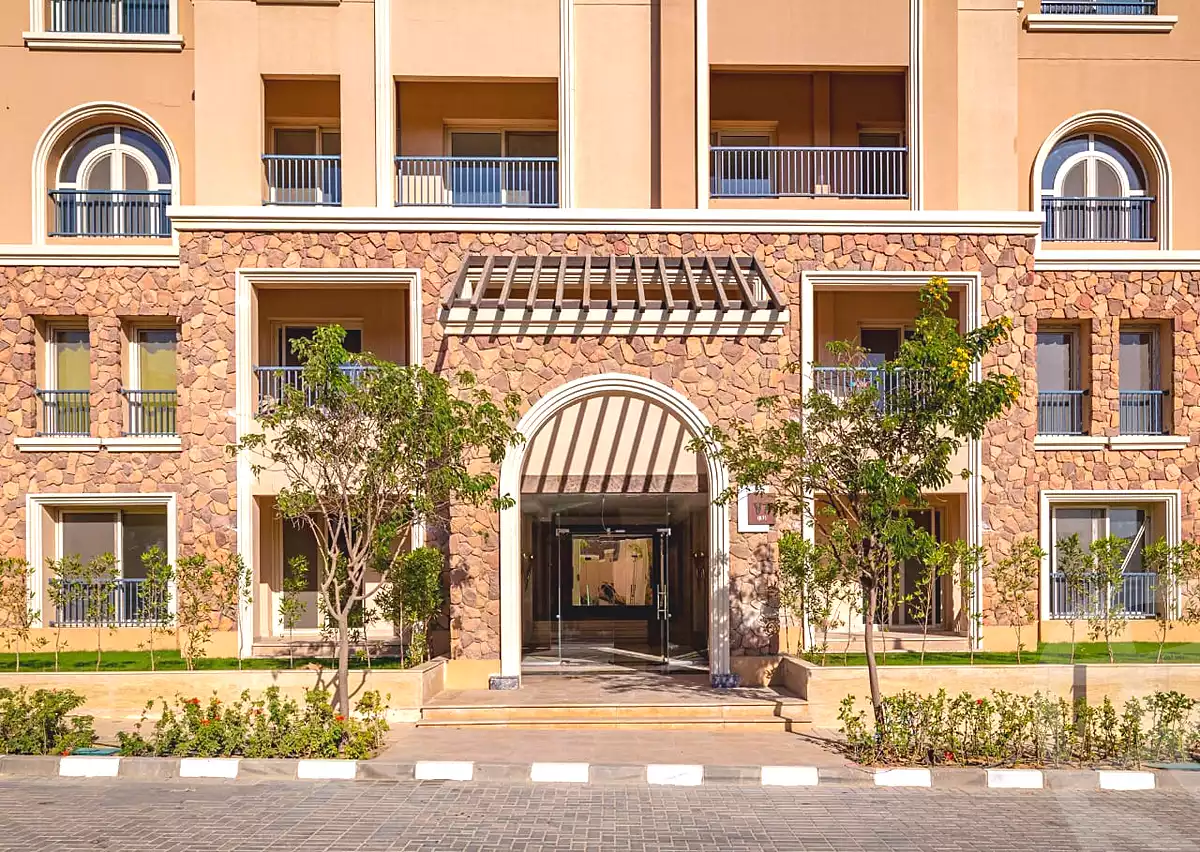 https://aqarmap.com.eg/ar/listing/7288032-for-sale-cairo-new-cairo-compounds-ninety-avenue