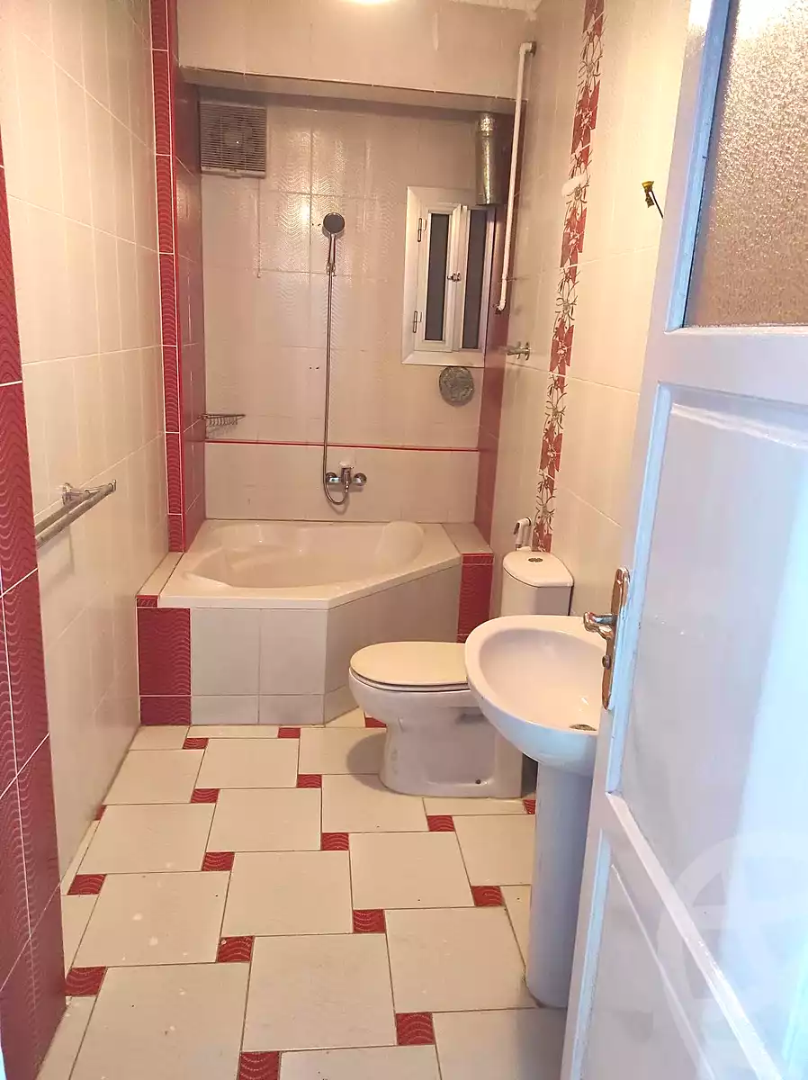 https://aqarmap.com.eg/ar/listing/7288153-for-rent-cairo-heliopolis-heliopolis-square-el-montazah-st