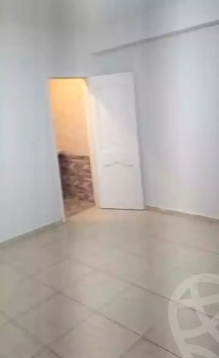 https://aqarmap.com.eg/ar/listing/7288172-for-rent-cairo-ain-shams-mnshy-lthryr