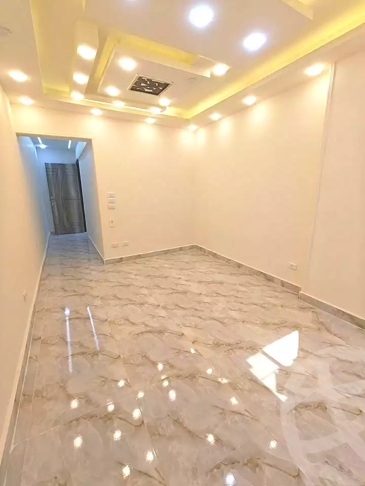 https://aqarmap.com.eg/ar/listing/7288519-for-sale-alexandria-miami-shr-jml-bd-lnsr
