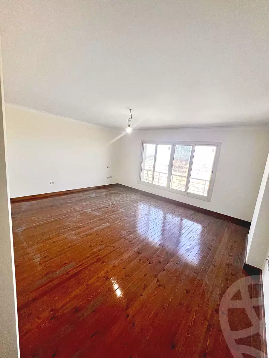 https://aqarmap.com.eg/ar/listing/7288709-for-sale-alexandria-smouha-compounds-in-smouha-valore-antoniadis-compound-el-ghonimy