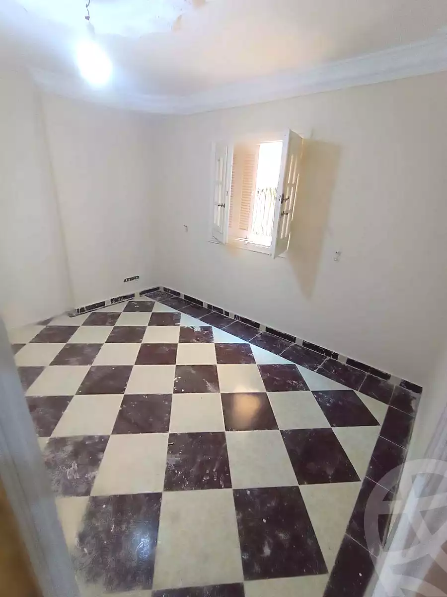 https://aqarmap.com.eg/en/listing/7289500-for-sale-alexandria-al-agamy-el-hanouvel-abo-el-shawareb-st