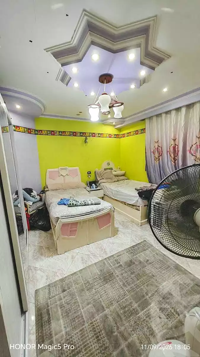 https://aqarmap.com.eg/ar/listing/7289573-for-sale-cairo-helwan-helwan-el-sharkeya-mostafa-safwat-st