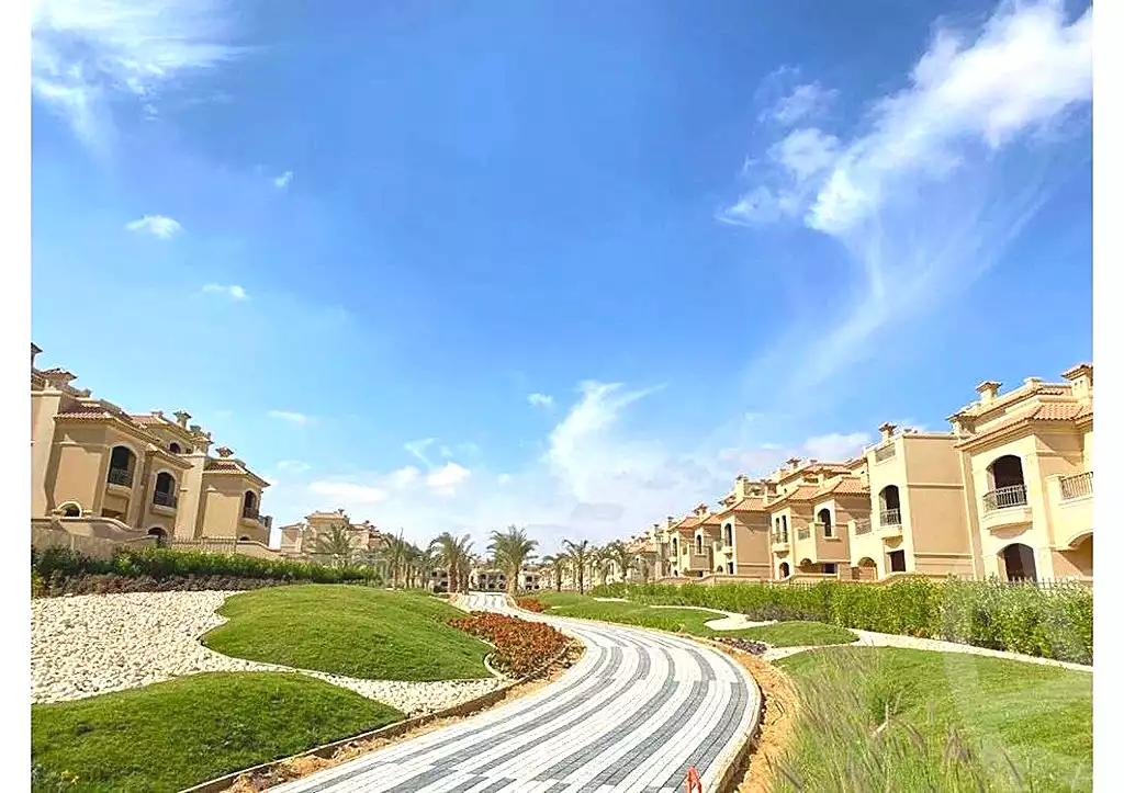 https://aqarmap.com.eg/ar/listing/7289598-for-sale-cairo-new-administrative-capital-r4-la-vista-city