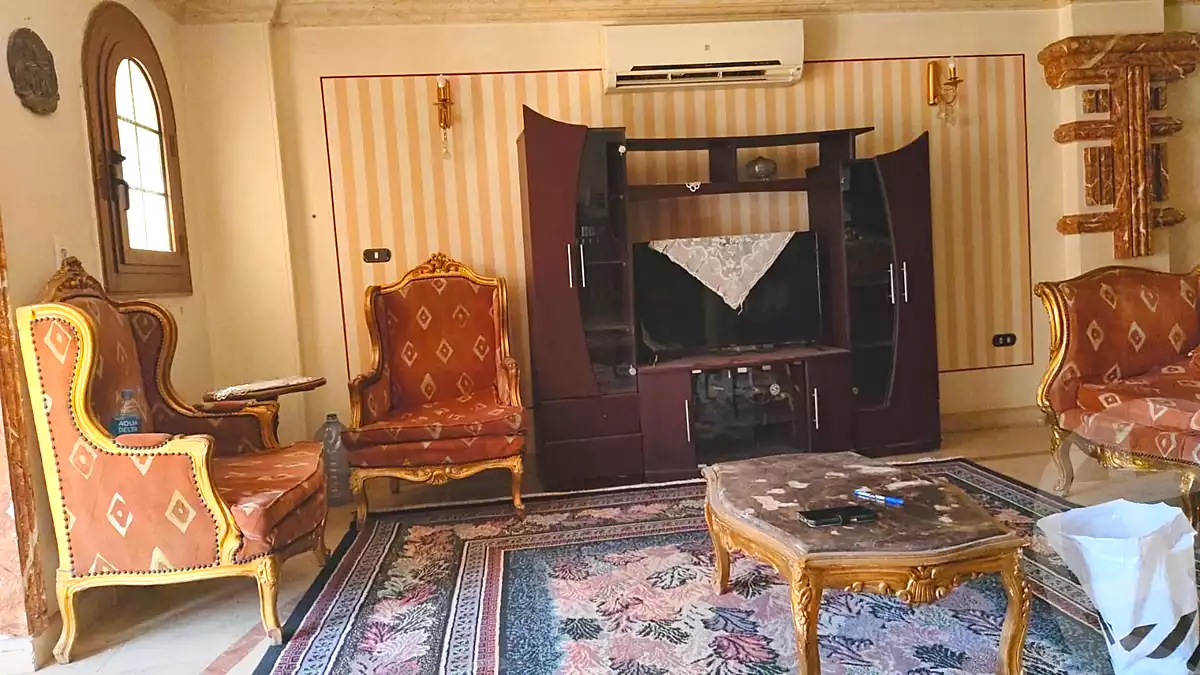 https://aqarmap.com.eg/en/listing/7289842-for-rent-cairo-6th-of-october-el-ahyaa-neighborhood-2nd-divided-from-al-kafrawei-st