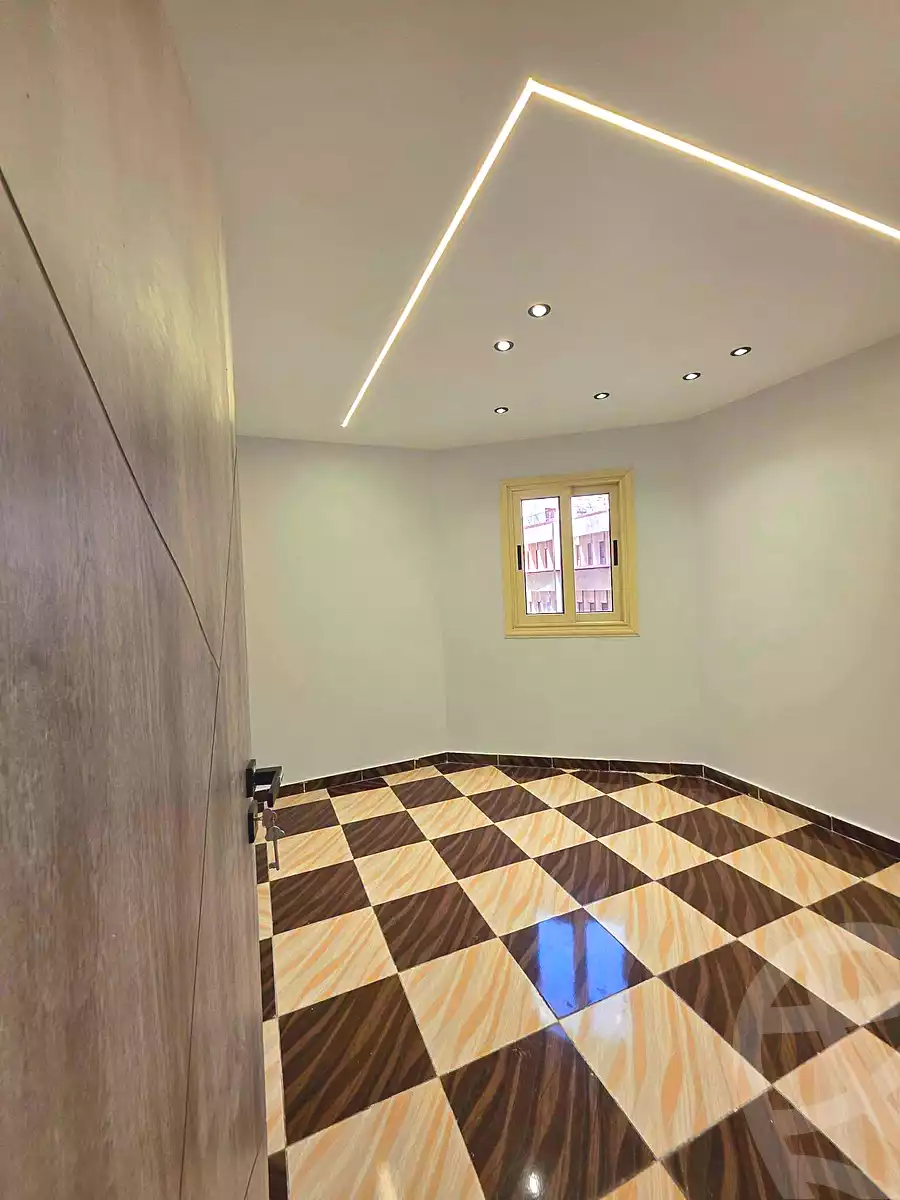 https://aqarmap.com.eg/ar/listing/7289981-for-sale-alexandria-sydy-bshr-sydy-bshr-bhry-shr-khld-bn-lwlyd