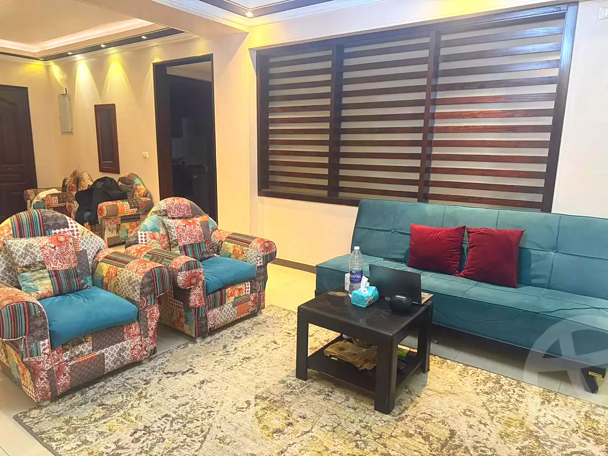 https://aqarmap.com.eg/ar/listing/7289982-for-sale-cairo-el-sheikh-zayed-city-compounds-el-khamayel