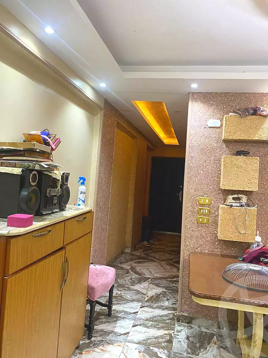 https://aqarmap.com.eg/en/listing/7290348-for-sale-cairo-helwan-el-shareaa-el-sharby-st
