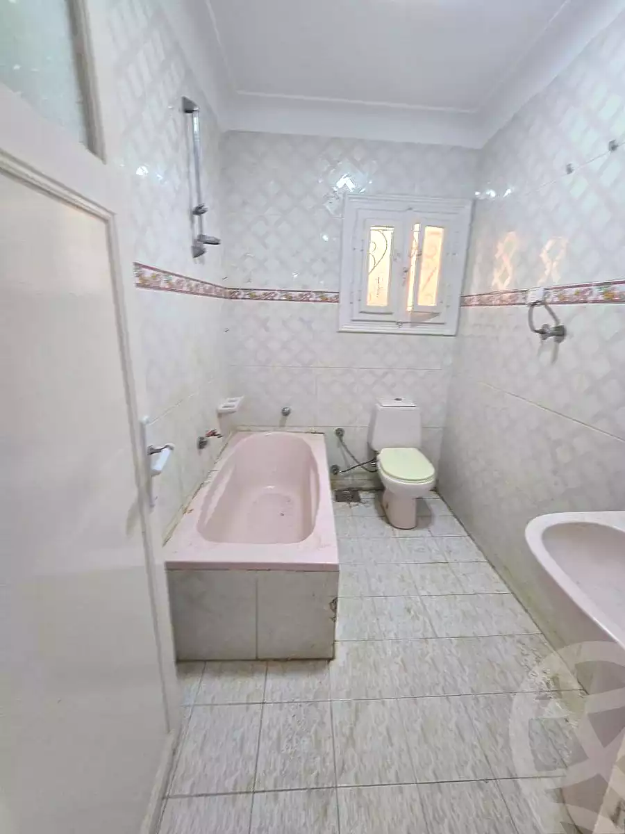 https://aqarmap.com.eg/en/listing/7290397-for-sale-alexandria-al-agamy-shataa-el-nakheel