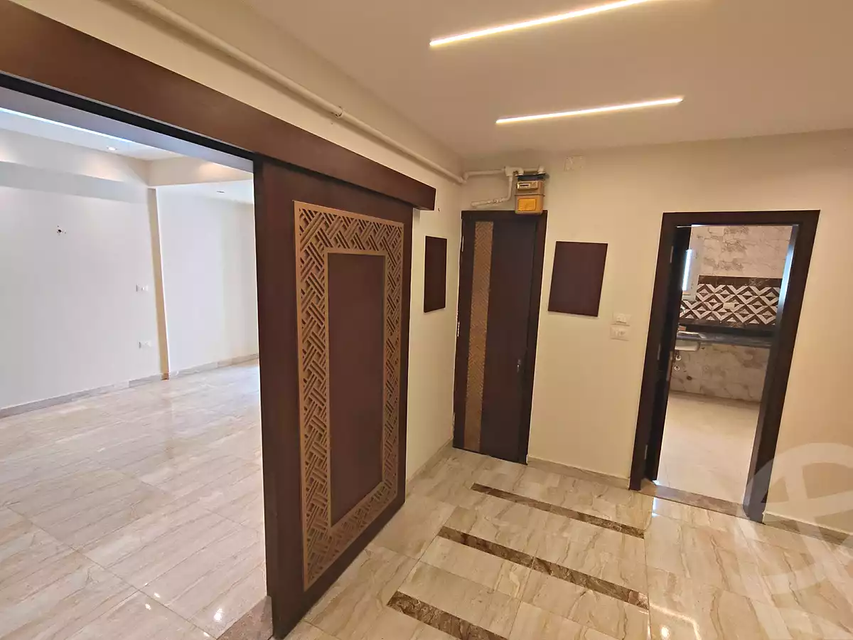 https://aqarmap.com.eg/ar/listing/7290429-for-rent-cairo-downtown-el-qasr-el-ayni