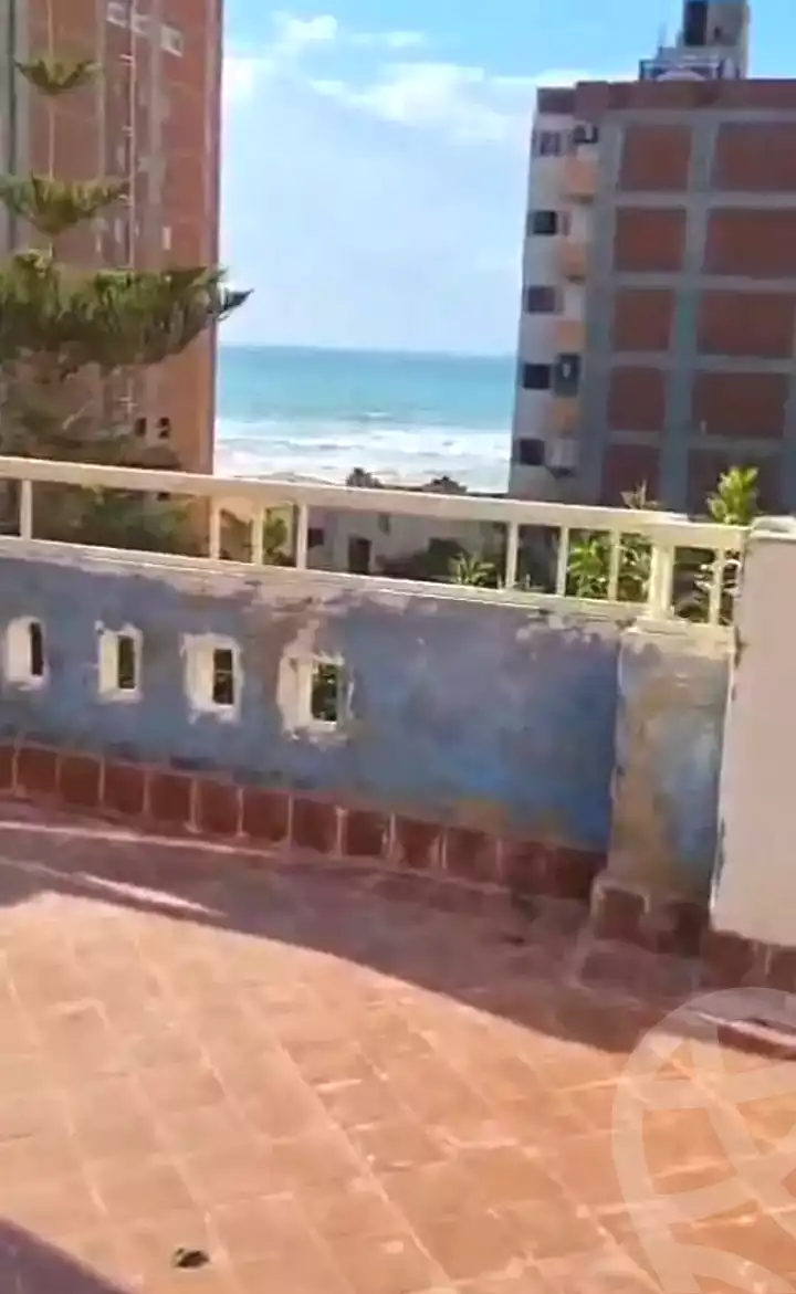 https://aqarmap.com.eg/ar/listing/7291730-for-sale-alexandria-al-agamy-lbytsh-bianchiii