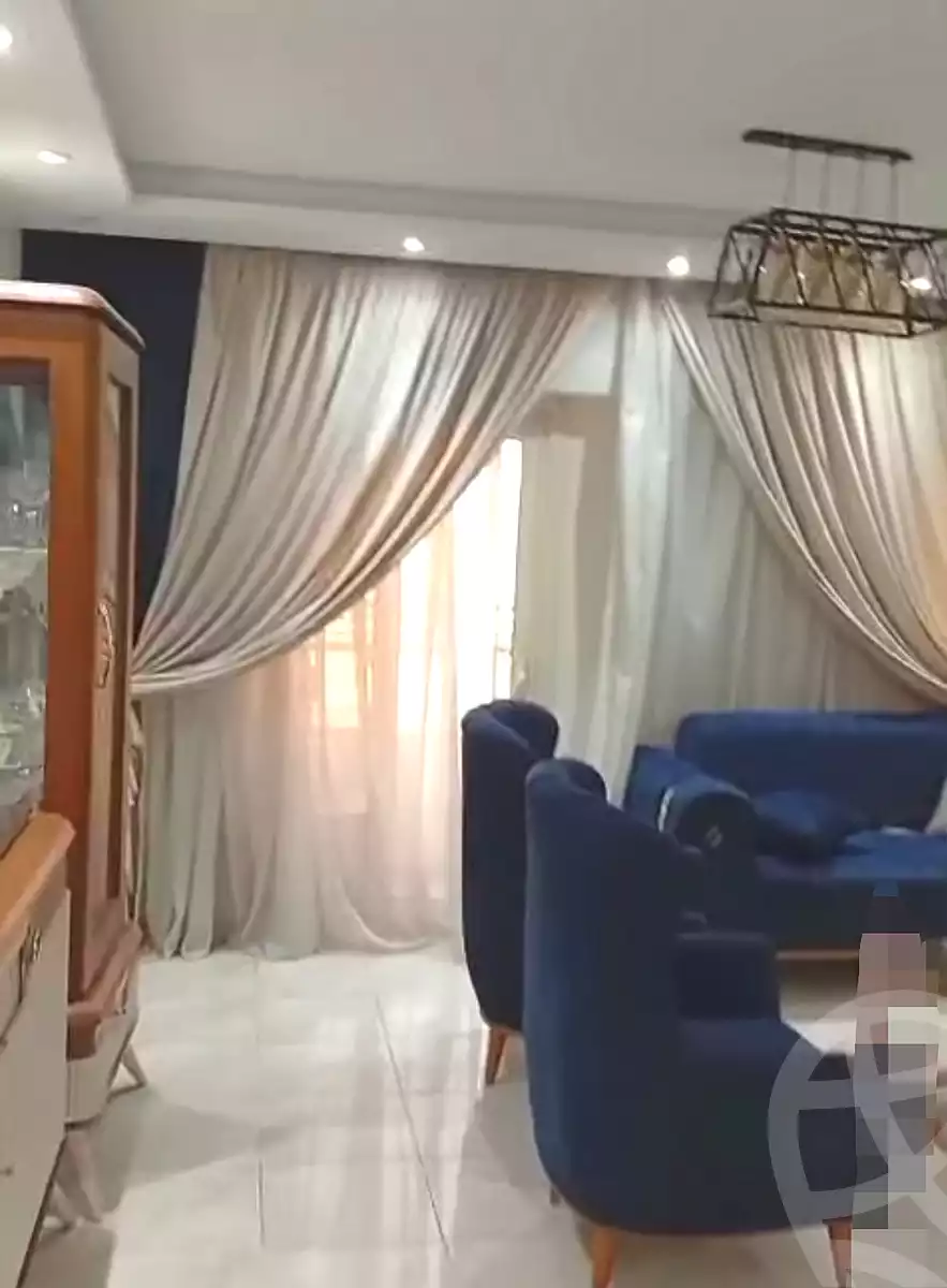 https://aqarmap.com.eg/ar/listing/7291764-for-sale-cairo-shoubra-el-sahel-emtedad-ahmed-helmy-st