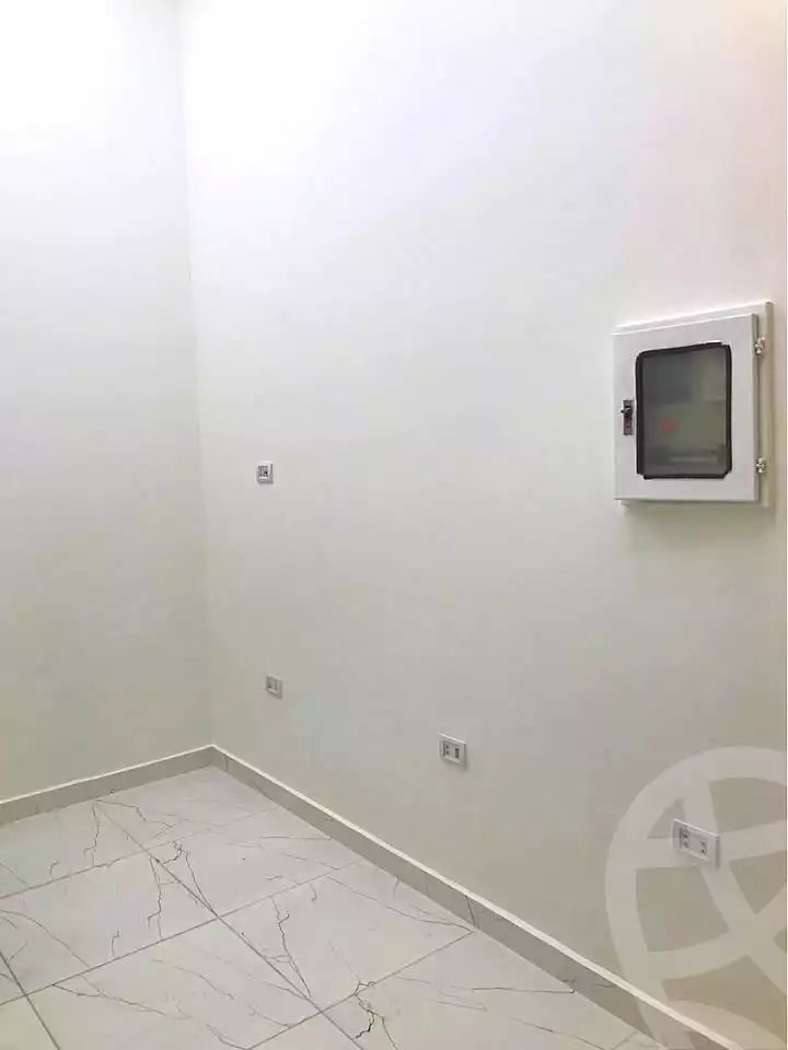 https://aqarmap.com.eg/en/listing/7291994-for-rent-alexandria-moharram-bey-bwlynw