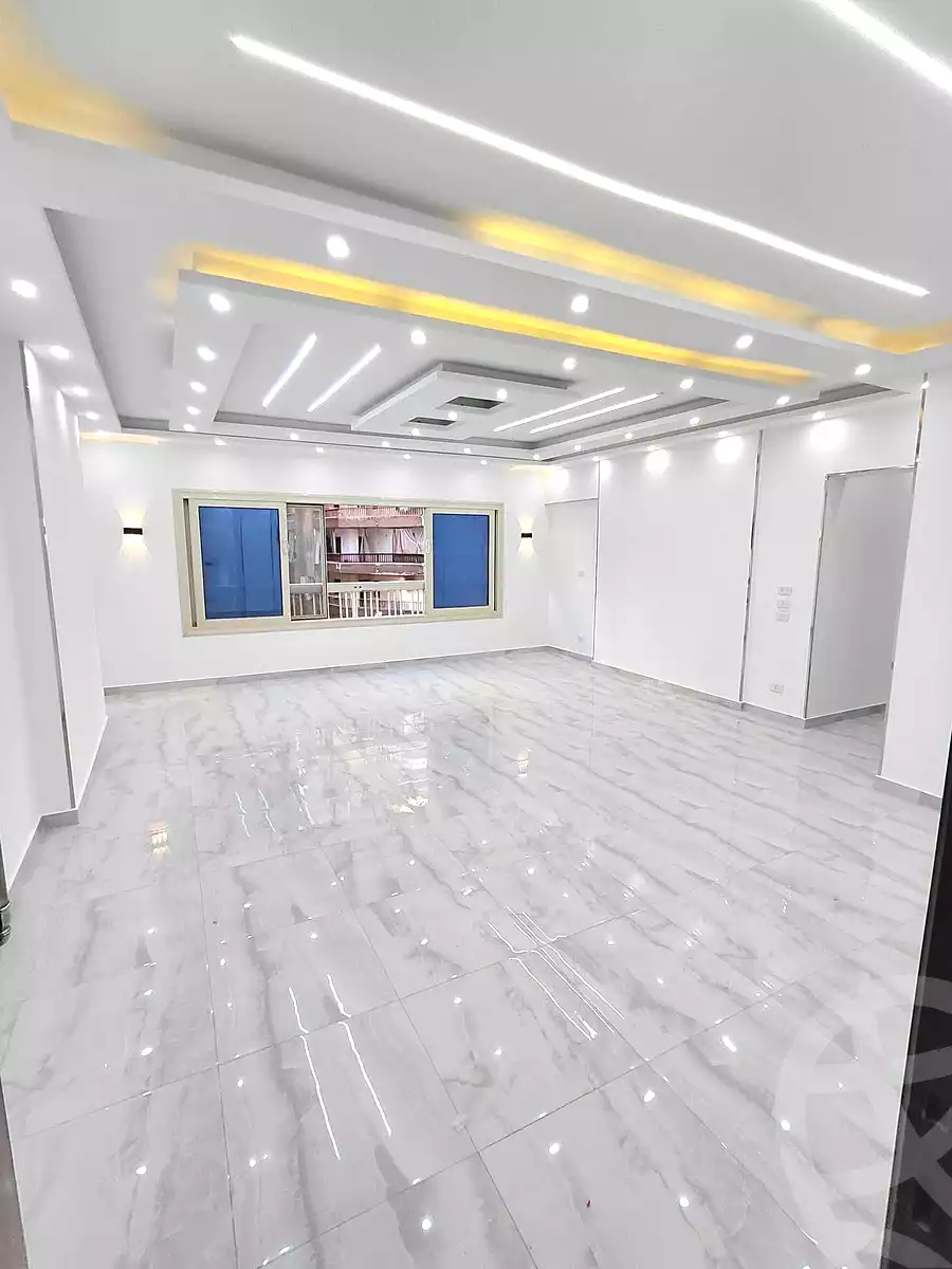 https://aqarmap.com.eg/ar/listing/7292461-for-sale-alexandria-miami-shr-jml-bd-lnsr