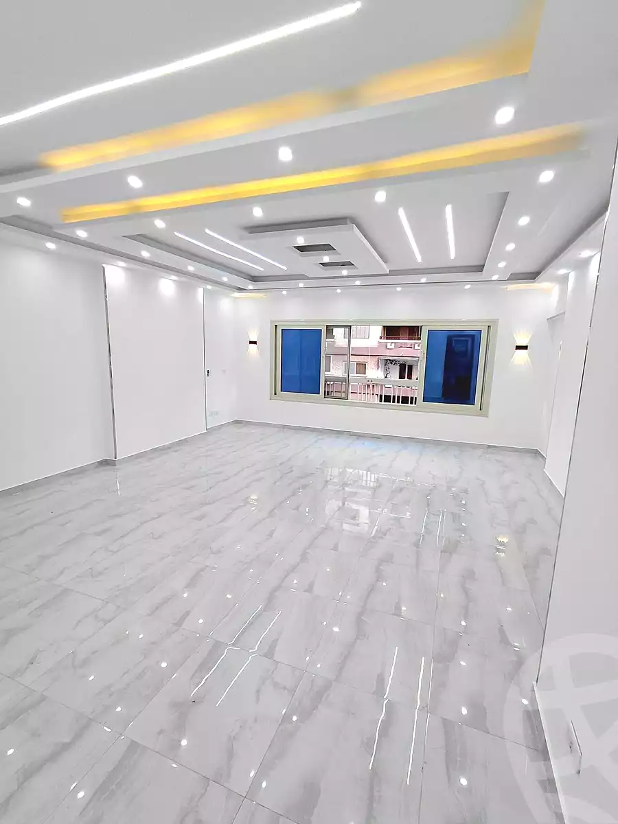 https://aqarmap.com.eg/ar/listing/7292461-for-sale-alexandria-miami-shr-jml-bd-lnsr
