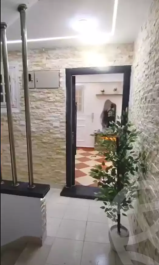 https://aqarmap.com.eg/ar/listing/7292493-for-sale-alexandria-sydy-bshr-sydy-bshr-bhry-mahmoud-sedki-st