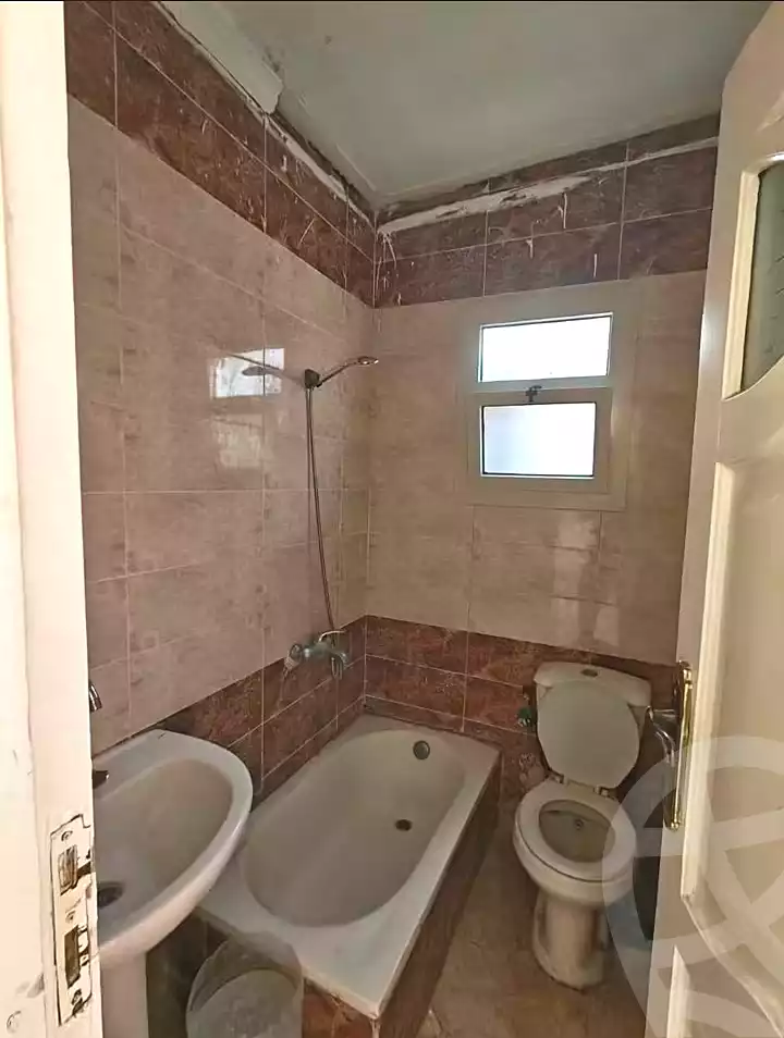 https://aqarmap.com.eg/en/listing/7292728-for-sale-alexandria-al-agamy-el-kilo-21