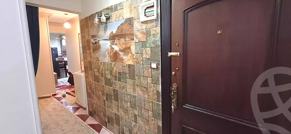 https://aqarmap.com.eg/ar/listing/7293005-for-sale-alexandria-al-agamy-bw-ywsf
