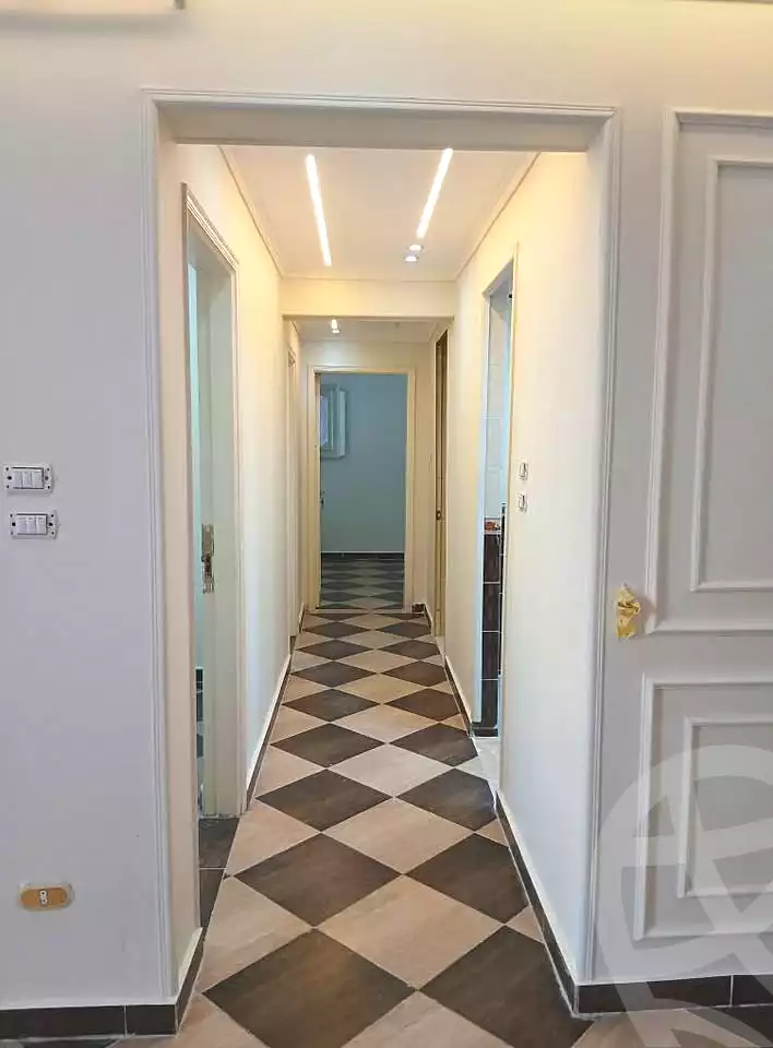 https://aqarmap.com.eg/ar/listing/7293040-for-sale-alexandria-el-asafra-shr-45