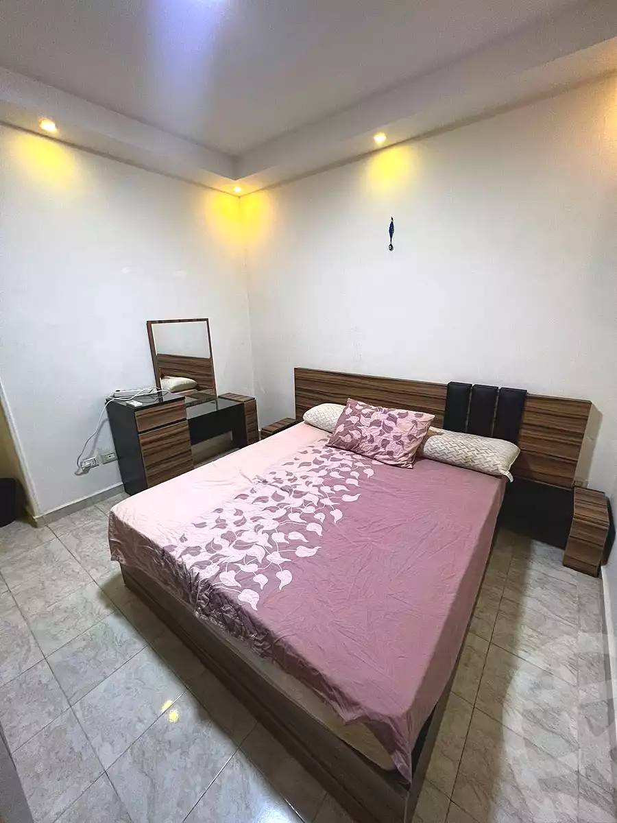 https://aqarmap.com.eg/en/listing/7293360-for-rent-cairo-new-cairo-lrhb-city-phase-5-talaat-mostafa-st