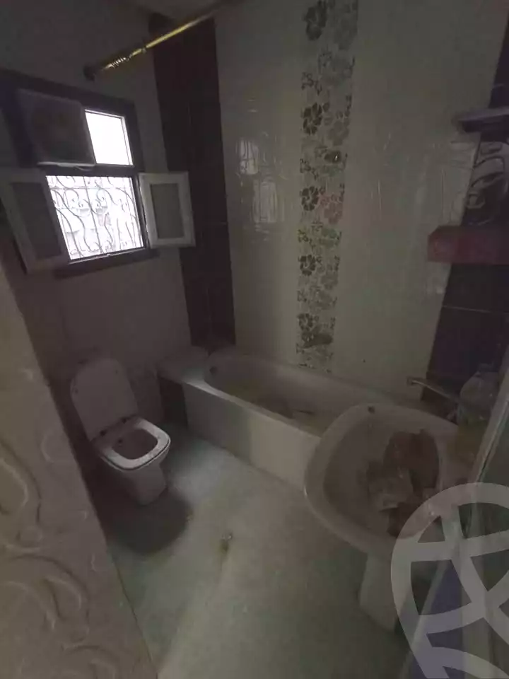 https://aqarmap.com.eg/ar/listing/7293437-for-sale-alexandria-al-agamy-el-hanouvel-abo-el-shawareb-st