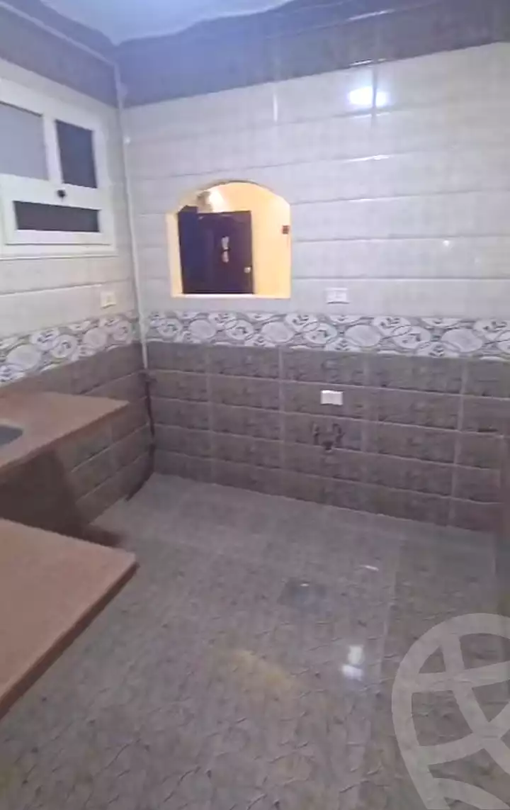 https://aqarmap.com.eg/en/listing/7293679-for-sale-alexandria-new-miami-el-quds-school-st