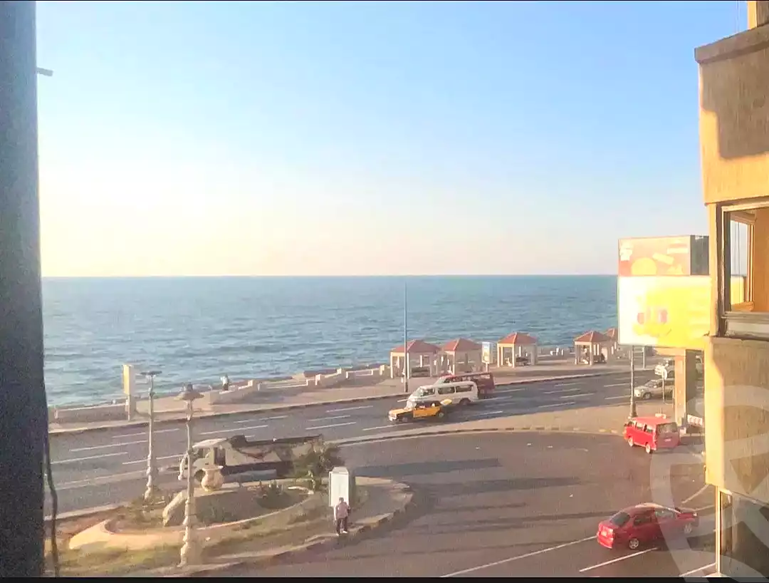 https://aqarmap.com.eg/en/listing/7293969-for-sale-alexandria-camp-cesar-el-gaish-rd