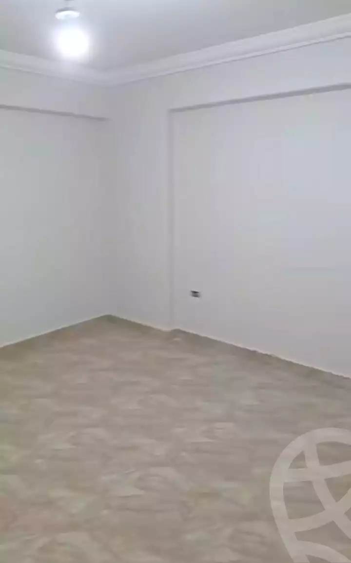 https://aqarmap.com.eg/ar/listing/7293994-for-sale-alexandria-new-miami-eskot