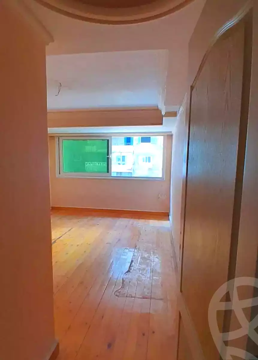 https://aqarmap.com.eg/ar/listing/7294051-for-sale-alexandria-sydy-bshr-sydy-bshr-bhry-gamal-abd-el-nasir-st