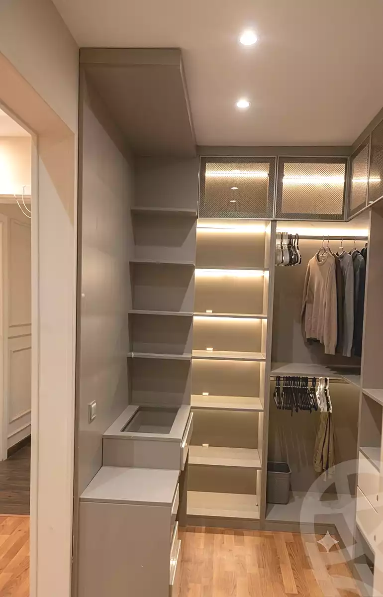 https://aqarmap.com.eg/en/listing/7294423-for-rent-cairo-new-cairo-compounds-mountain-view-hyde-park