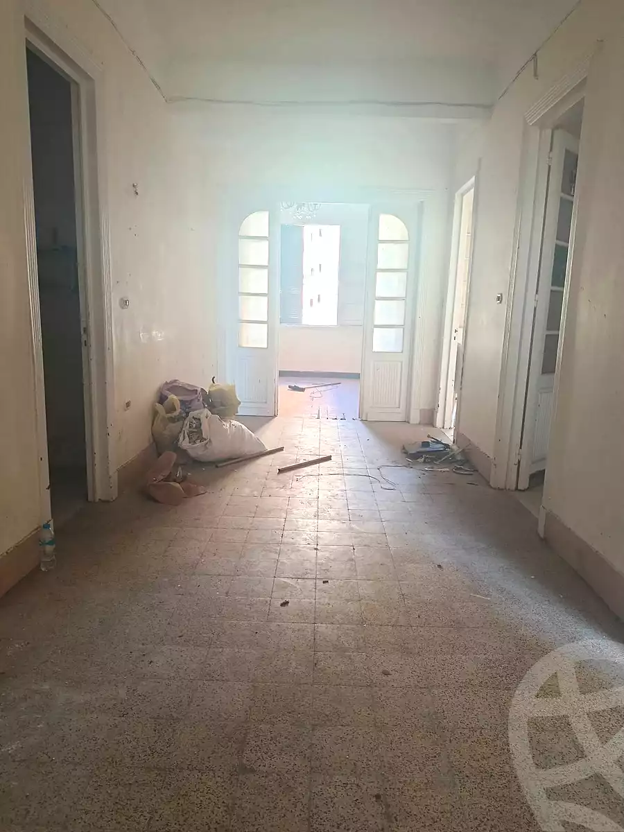 https://aqarmap.com.eg/en/listing/7294482-for-sale-alexandria-cleopatra-port-said-street