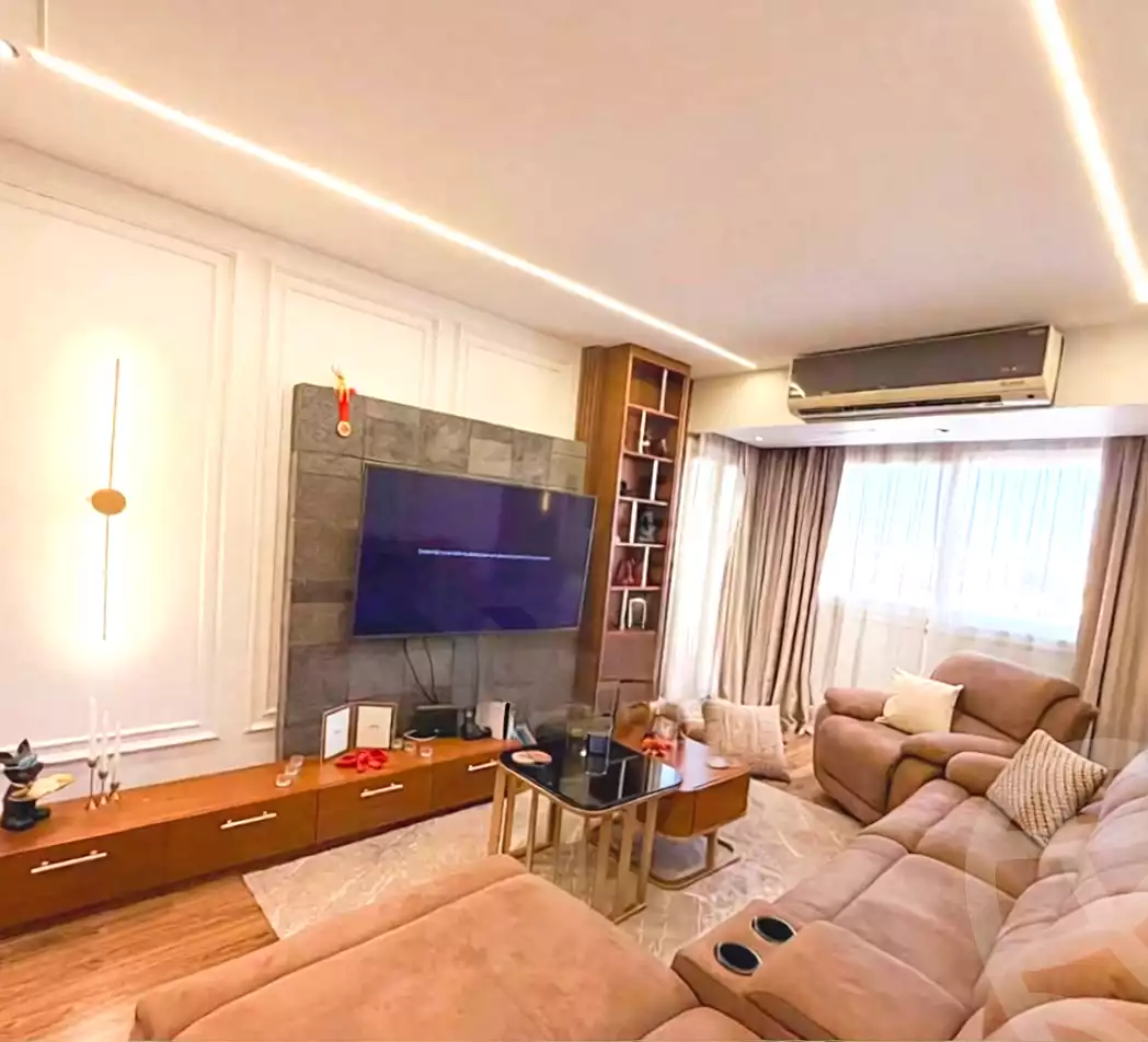 https://aqarmap.com.eg/en/listing/7294774-for-sale-alexandria-ganaklis