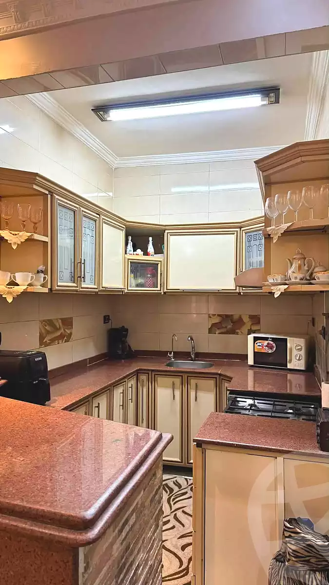 https://aqarmap.com.eg/en/listing/7295226-for-sale-cairo-el-haram-el-lebeny-soltan-khattab-st