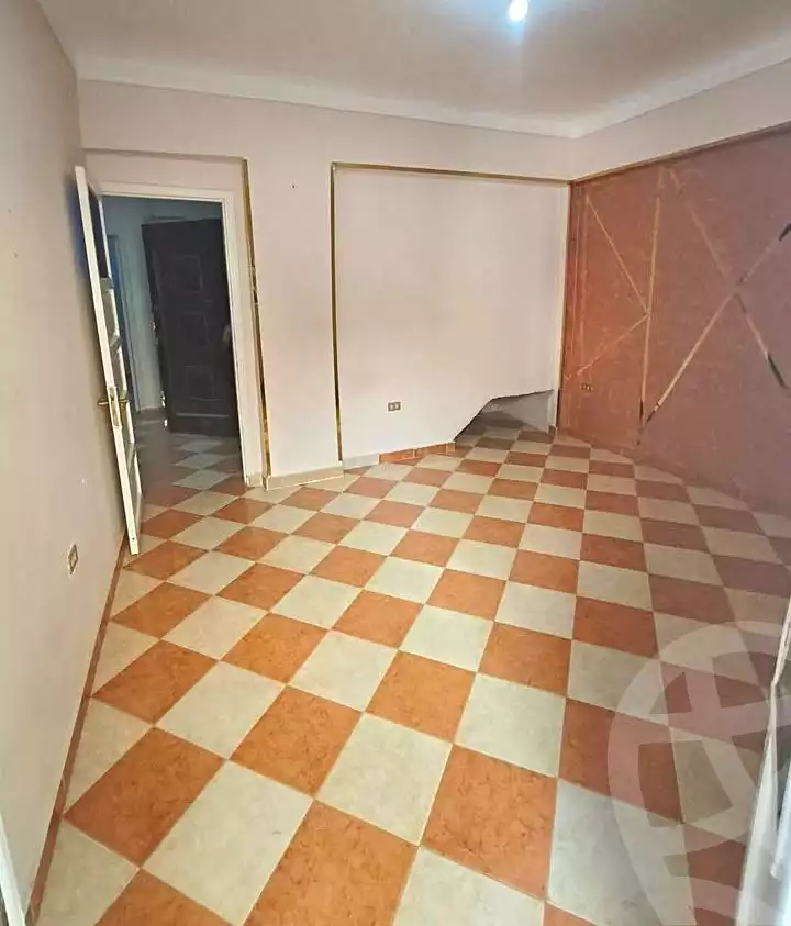 https://aqarmap.com.eg/en/listing/7295358-for-sale-alexandria-lsywf-el-falki