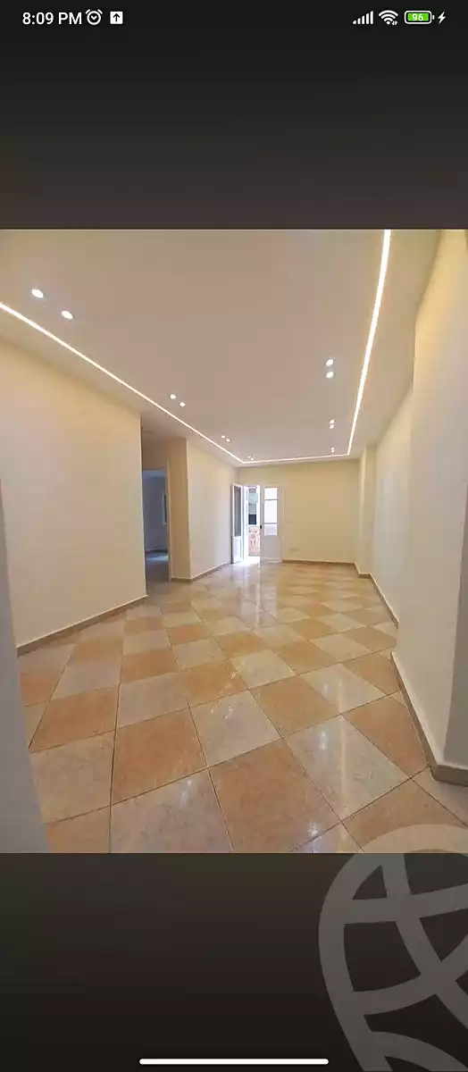 https://aqarmap.com.eg/ar/listing/7295626-for-sale-alexandria-el-asafra-shr-45