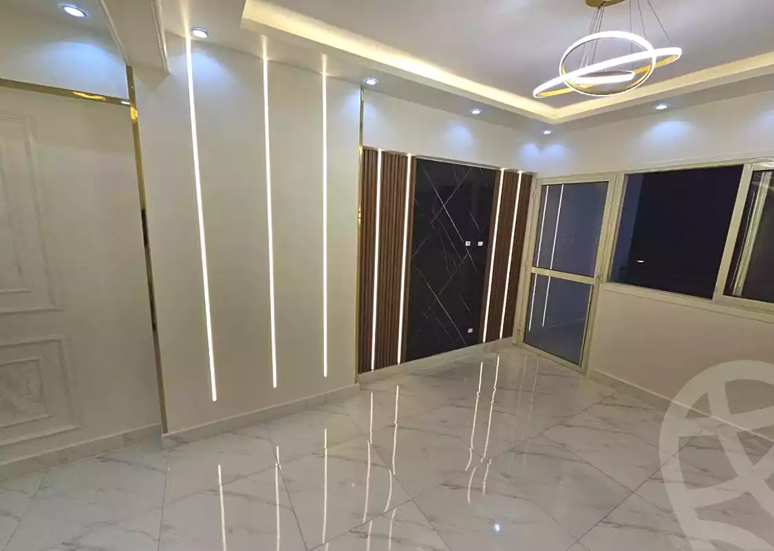 https://aqarmap.com.eg/ar/listing/7295696-for-sale-alexandria-miami