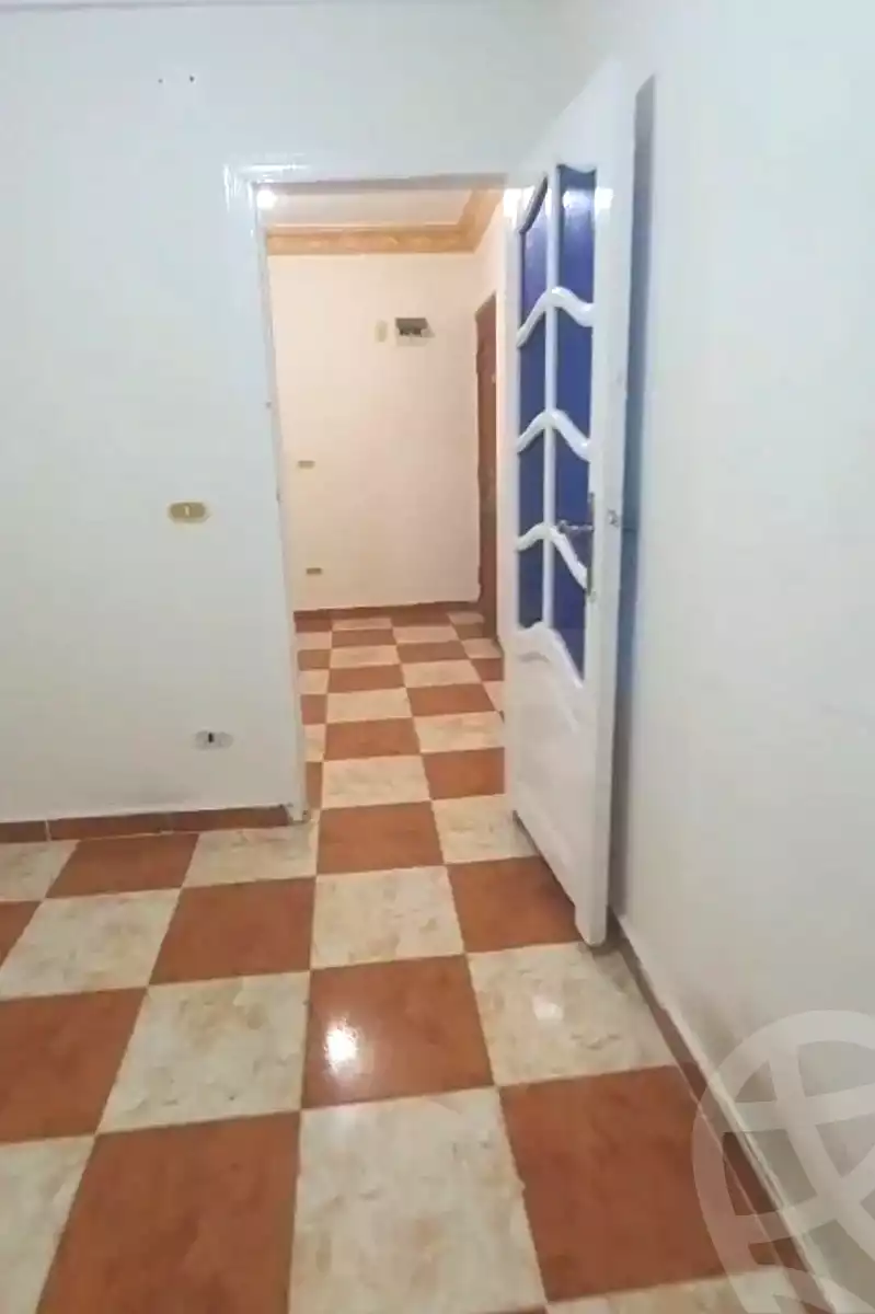 https://aqarmap.com.eg/ar/listing/7295800-for-sale-alexandria-el-asafra-shr-45