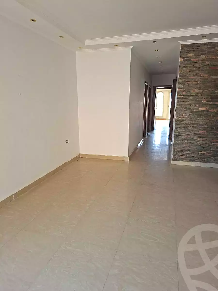 https://aqarmap.com.eg/ar/listing/7296181-for-sale-cairo-new-cairo-north-investors-salama-hegazi-st
